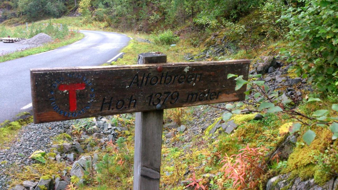 Bremanger Fjord Hotell Svelgen Kültér fotó